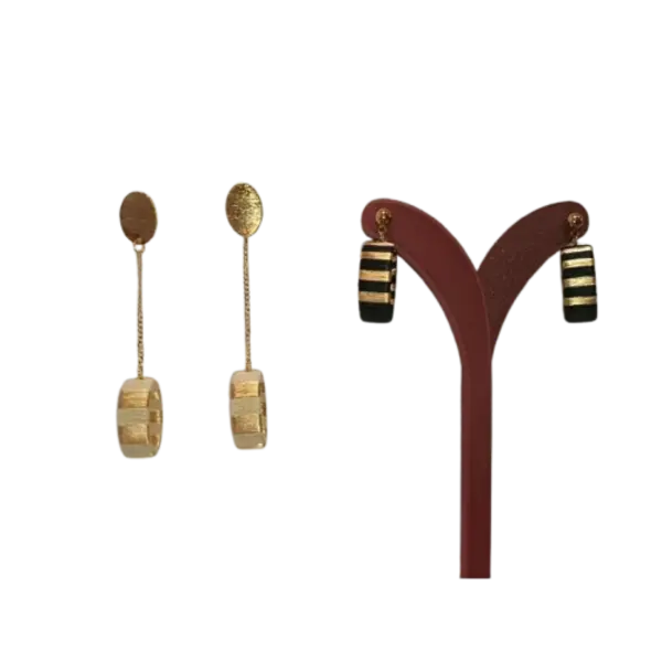 "Pendientes Hecha a Mano con Fibra Palma Werregue: Elegancia Artesanal Wounaan"